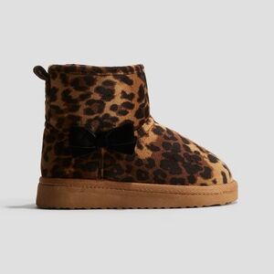 H&M Leopard Print Warm Lined Boots. Size 12.5-13.5